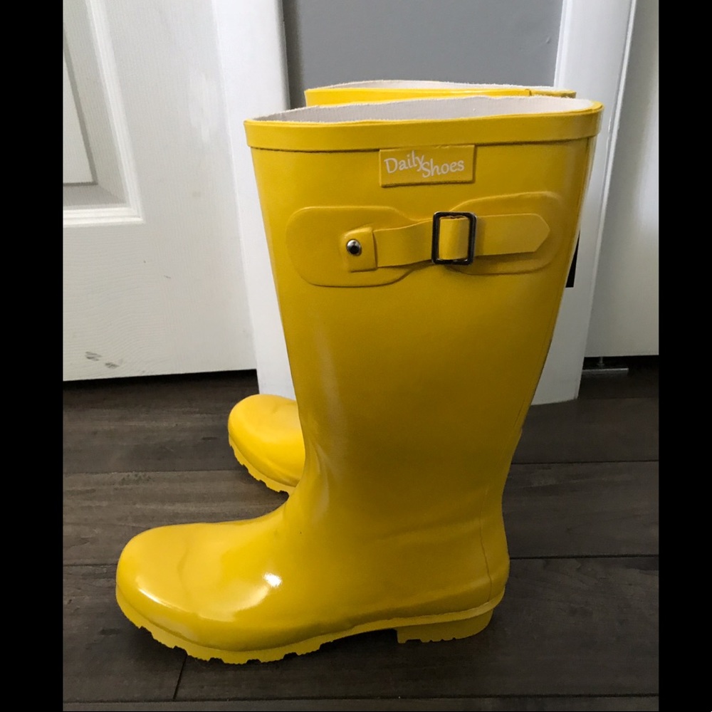 NWT | Size 10 | rain boots